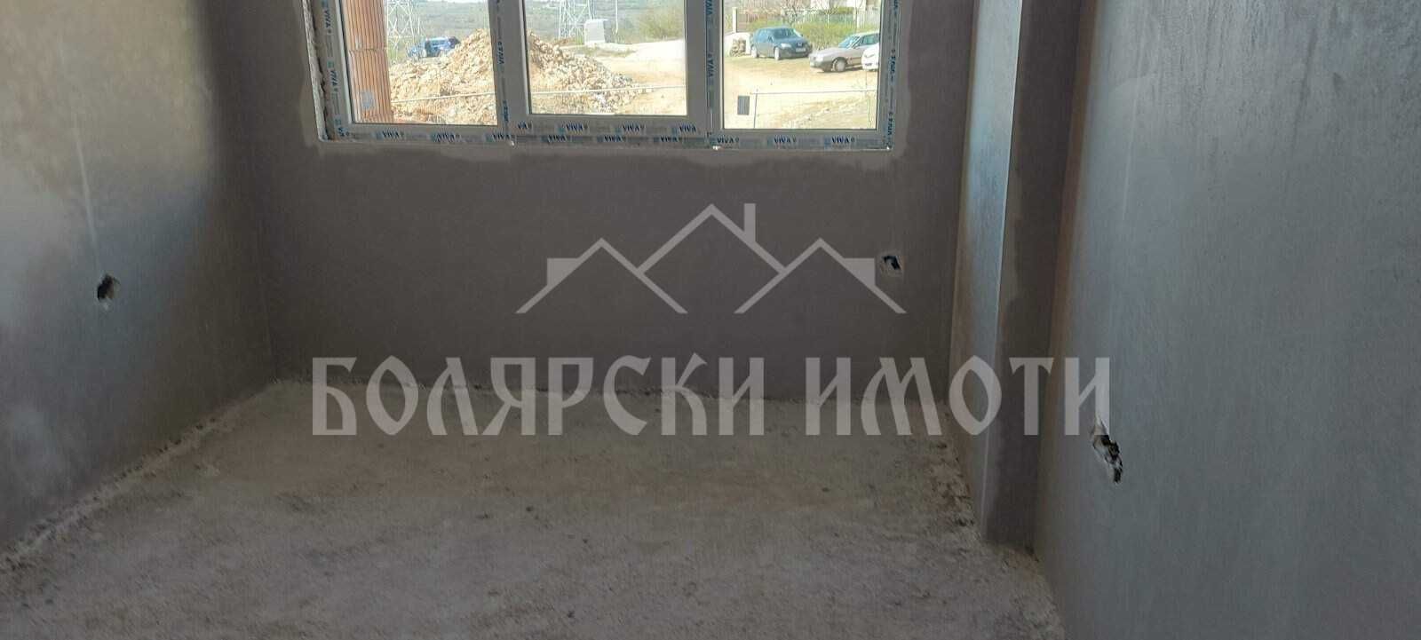 Двустаен апартамент в Картала