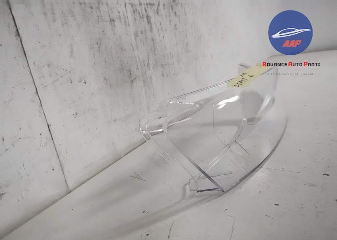 Нова Дясна Фарове Стъкло ОСИГУРЯВАМЕ МОНТАЖ / Audi Q3 8U SUV 5 врати O