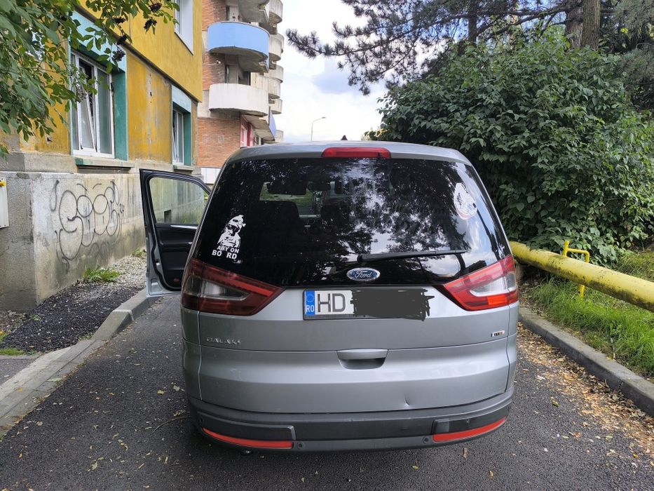 Vând Ford Galaxy