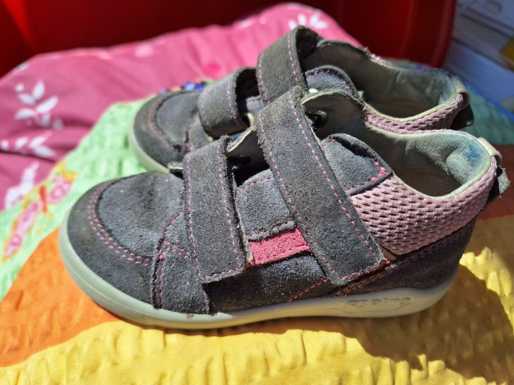 Pantofi(adidași) copii nr 25