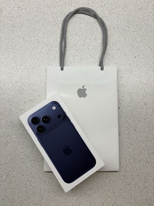 iPhone 17 Pro 256GB Deep Blue Неразопакован