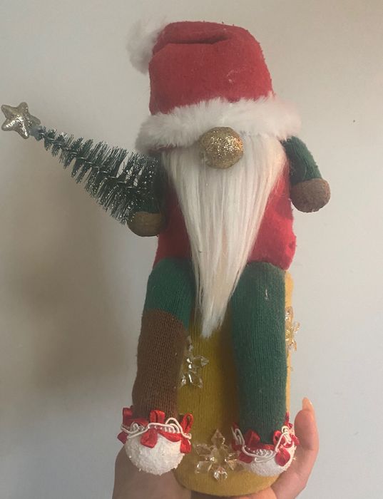 Коледни декорации и подаръци