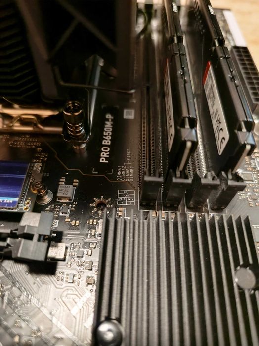 Гейминг Комбо, Ryzen 5 7600, MSI B650M Pro, 16GB DDR5 6000 - Гаранция