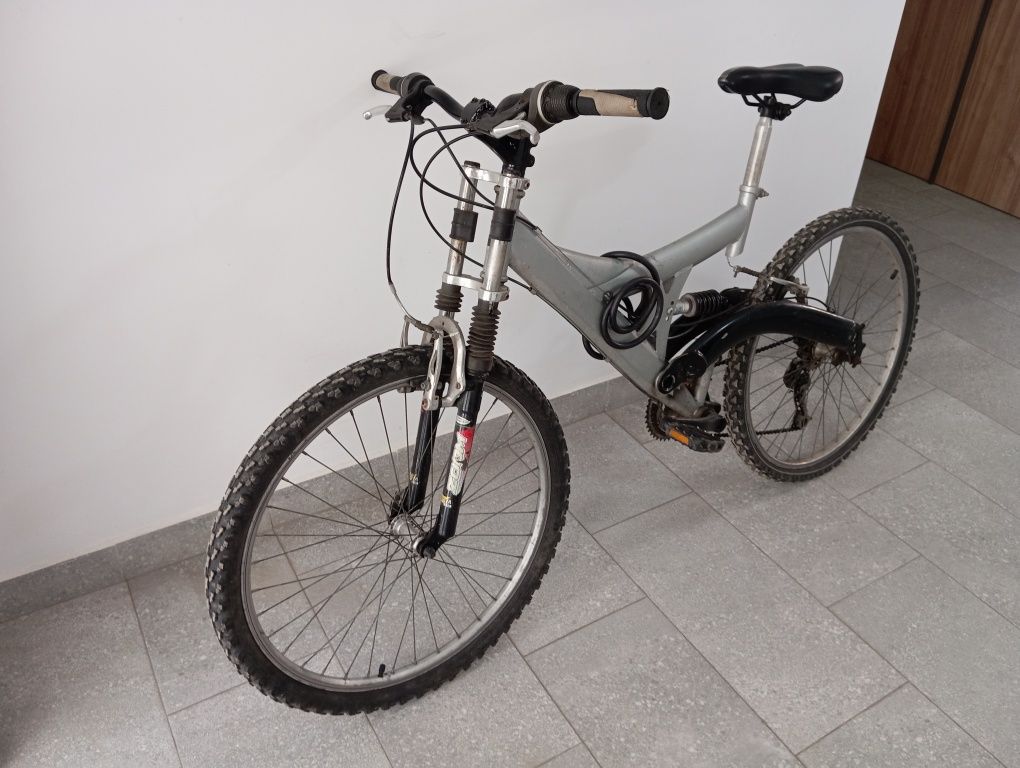 Bicicleta suspensie fata/spate