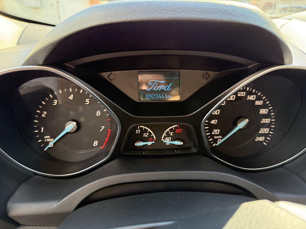 Ford Kuga manual , km reali