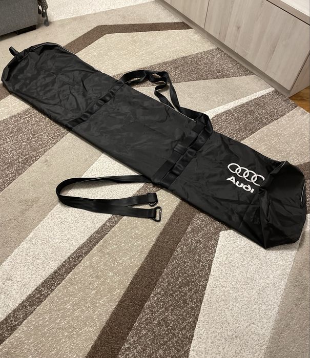Husă schiuri Audi încastrabilă în bancheta