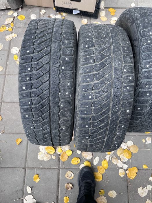 Продам зим шины r16