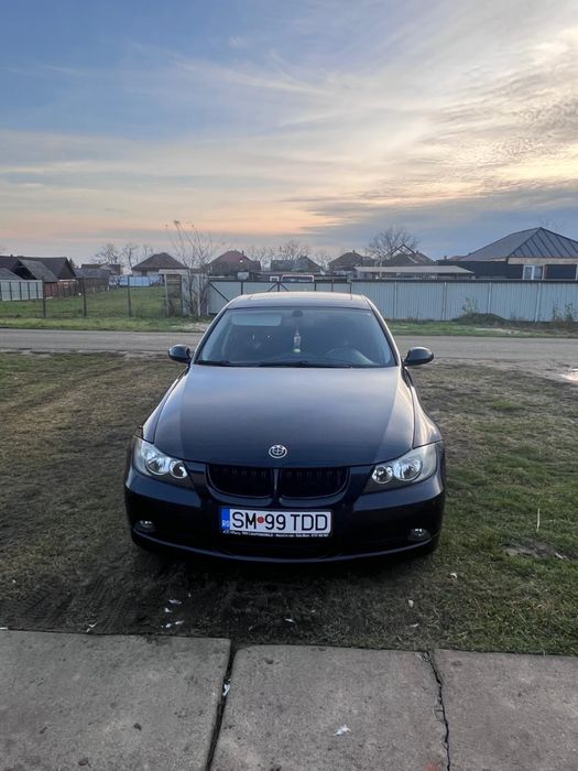 Vând BMW 320D e90