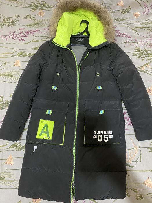 Продам куртку на подростка