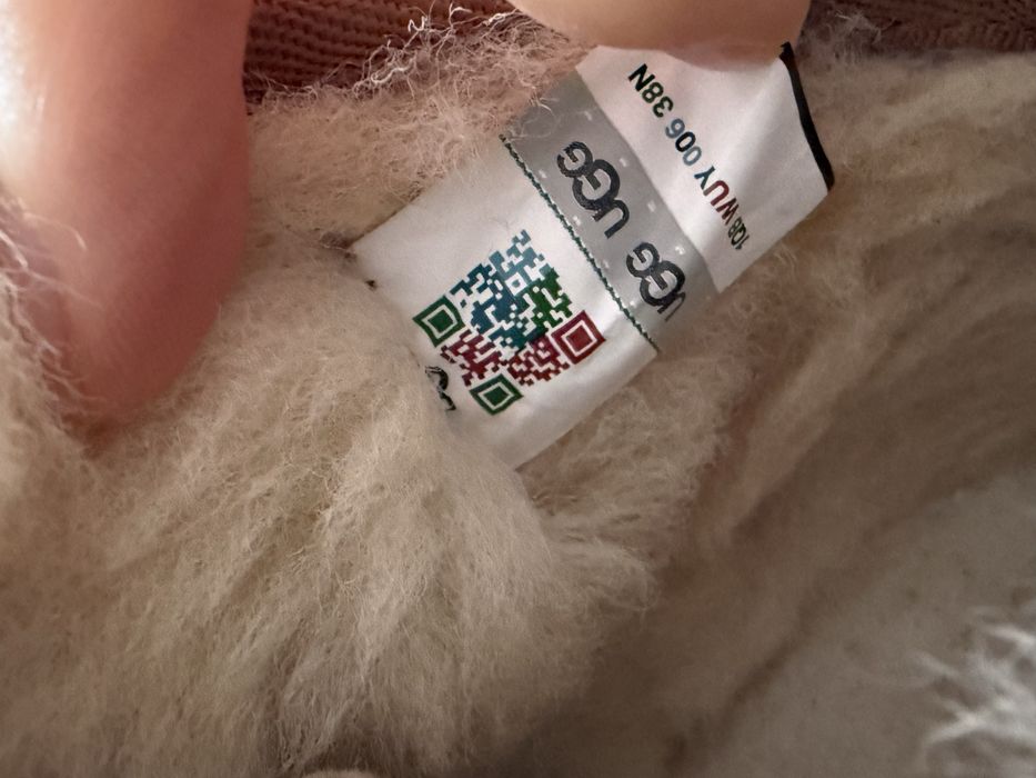 UGG classic ultra mini 37