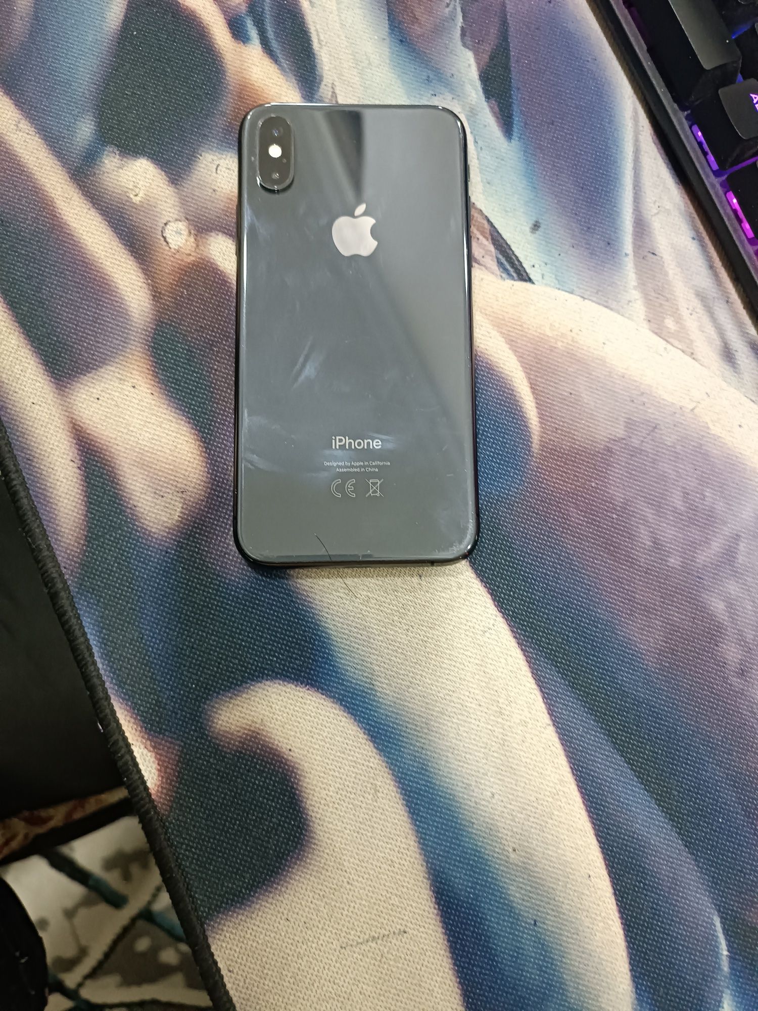 iPhone Xs sotiladi
