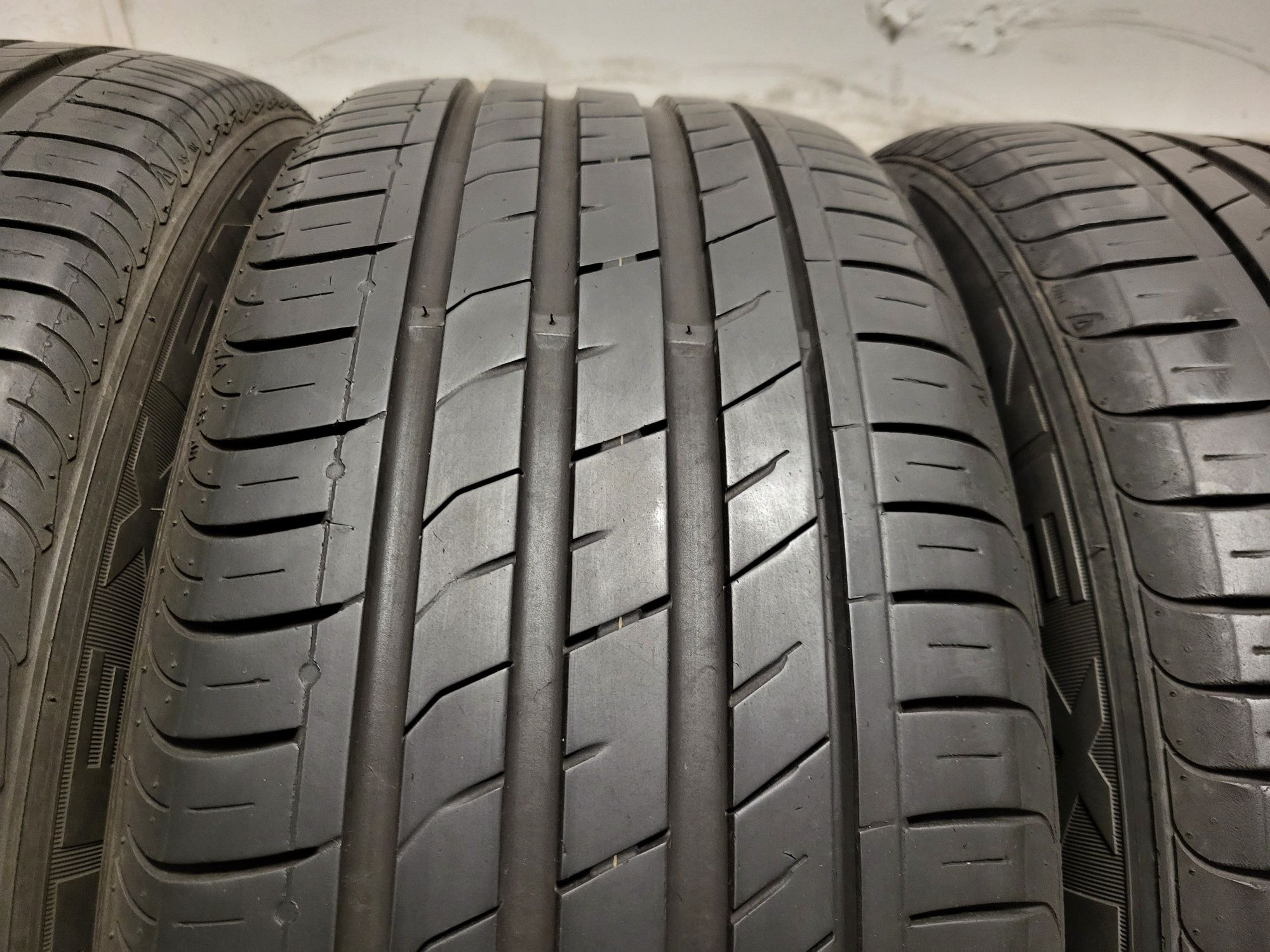 225/50/17 Nexen Nfera  / летни гуми