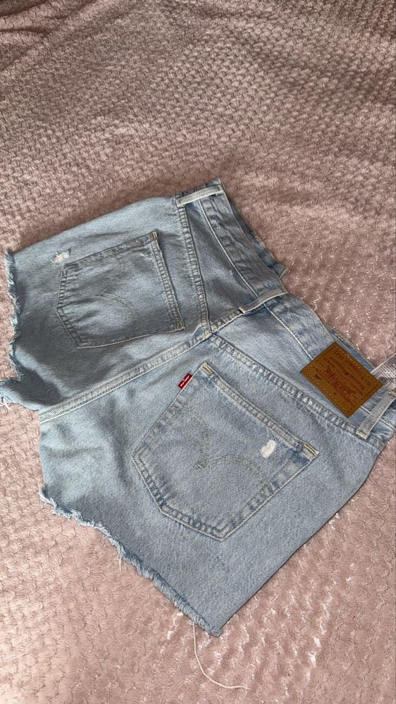 Къси панталонки levi’s