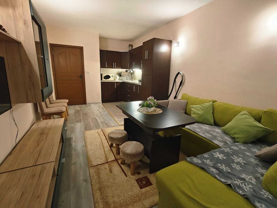 Обзаведен двустаен идеално местоположение басейн