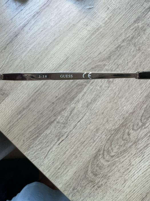 Дамски очила Guess