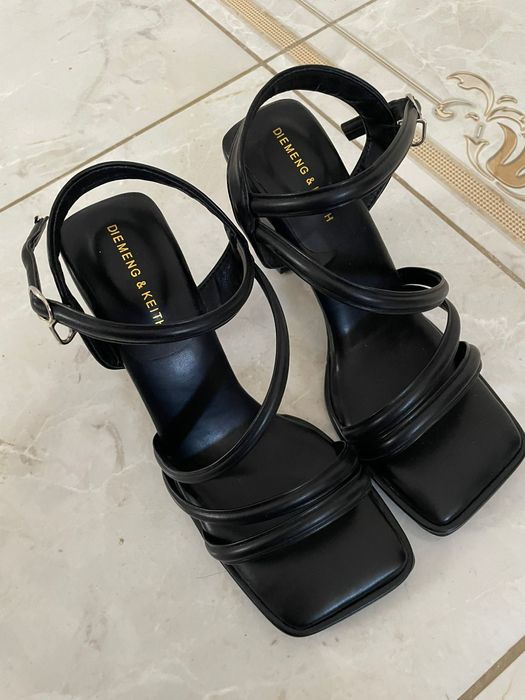 Продаются туфельки