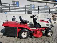 Tractoras cositoare gazon, iarba