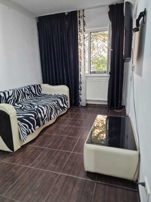 Inchiriez garsoniera