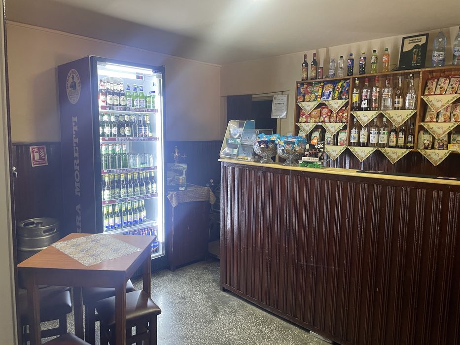 Vand Spatiu Comercial zona Spital