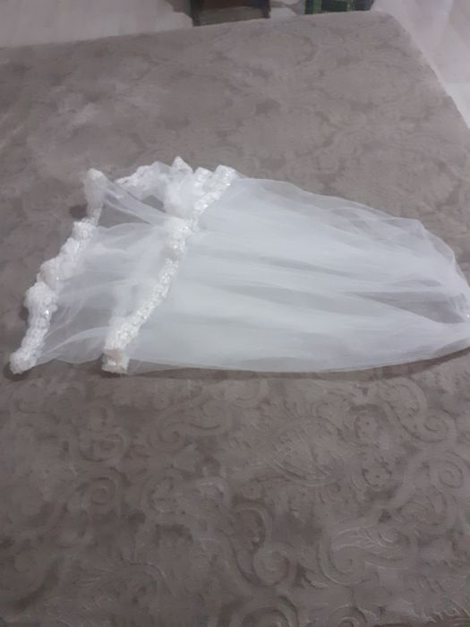 Vând rochie de mireasă
