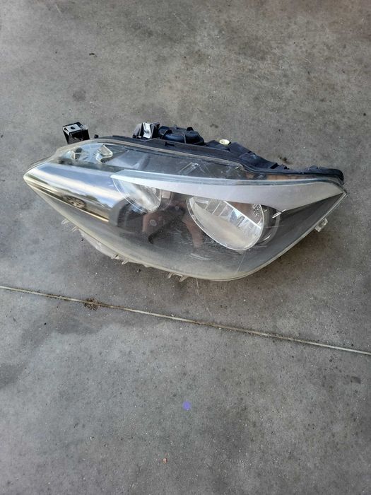 Far stanga bmw seria 1 F20 an 2012 cu halogen