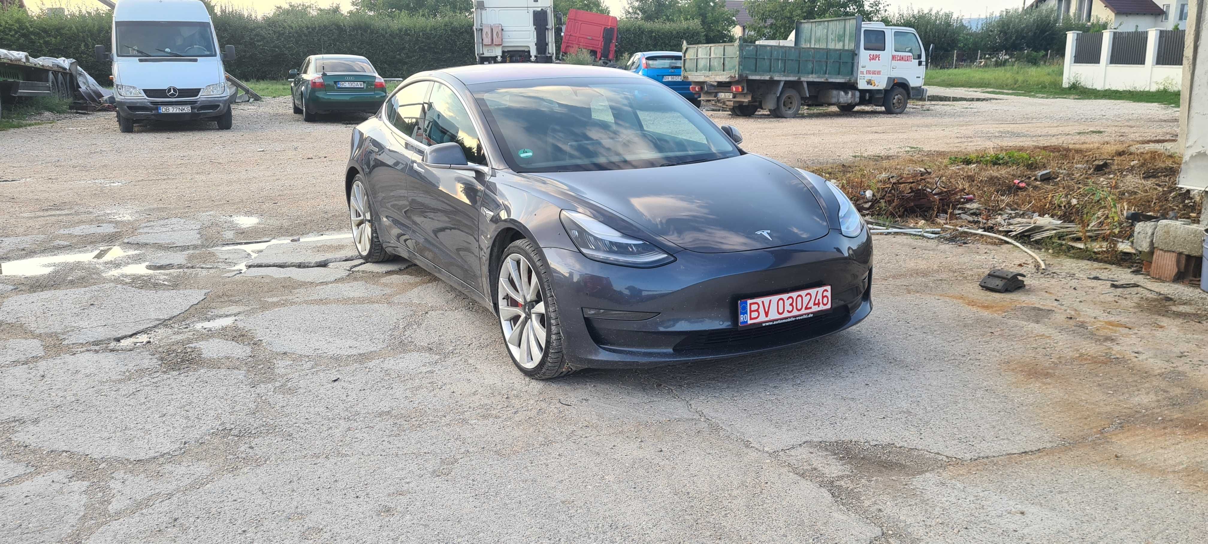 De vanzare Tesla model 3 Performance.513 CP.