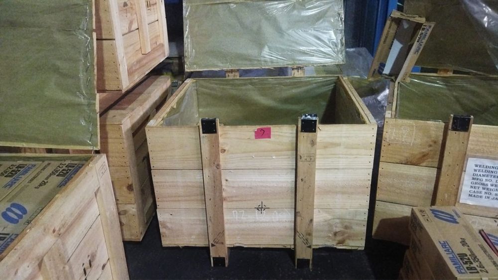 Продам Ящики размером 95х81х72