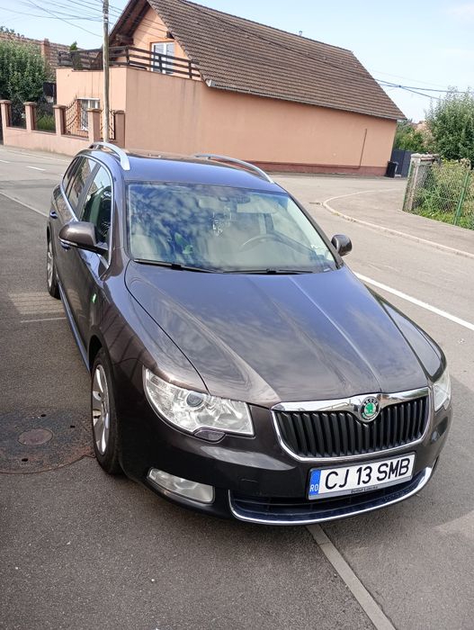 Vând Skoda Superb 2 an 2011