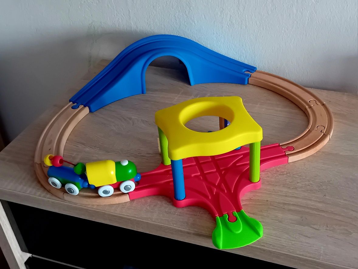 Tren din lemn, cuplaj cu magneti