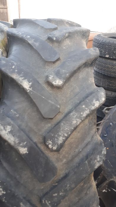 Cauciucuri tractor Fiat 550 14,9R26
