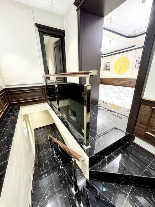 Продаётся Евро Офис 100кв.м Вдоль Дороги ор.(М) Айбек Мирабадский