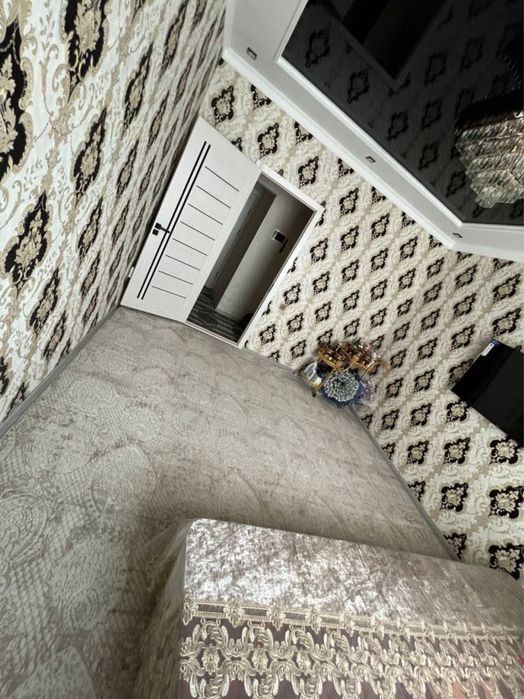 Квартира Олмоликда Бухора мактаб Ропарасида