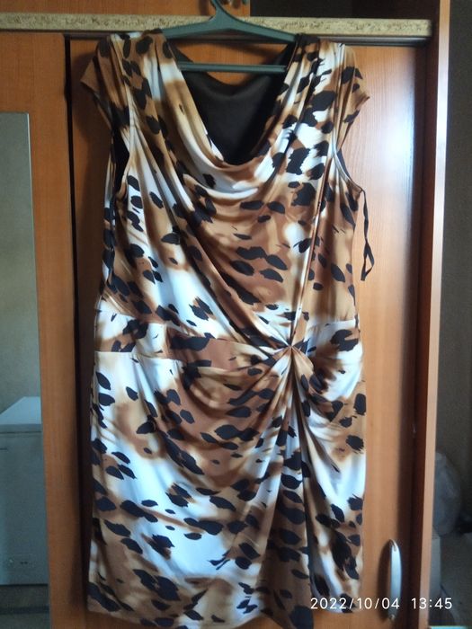 Продам платье красивые