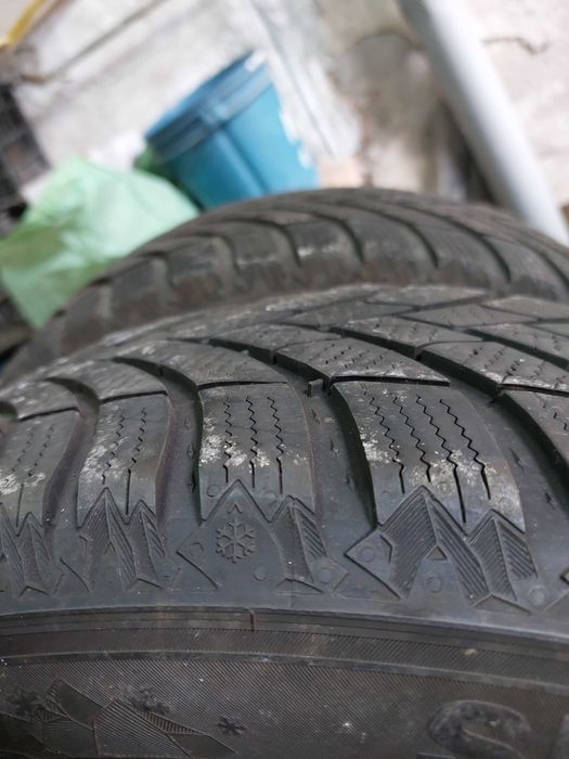 Зимни гуми 195/55 R16 [2бр]