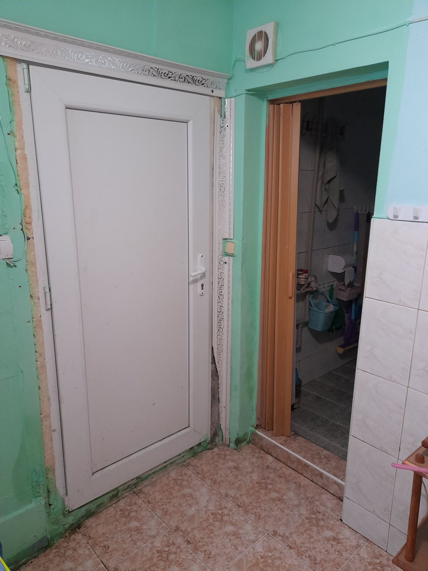 Гарсониера от собственик до болницата