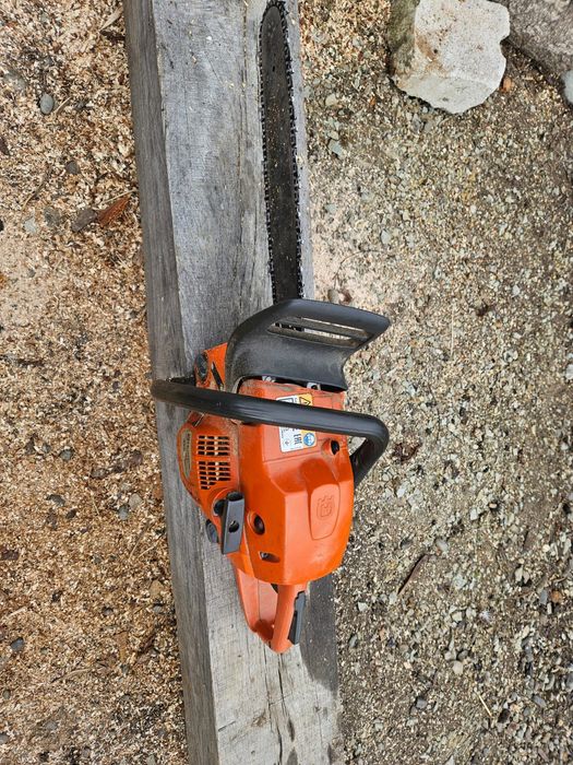 Drujbă Husqvarna 455 și miel