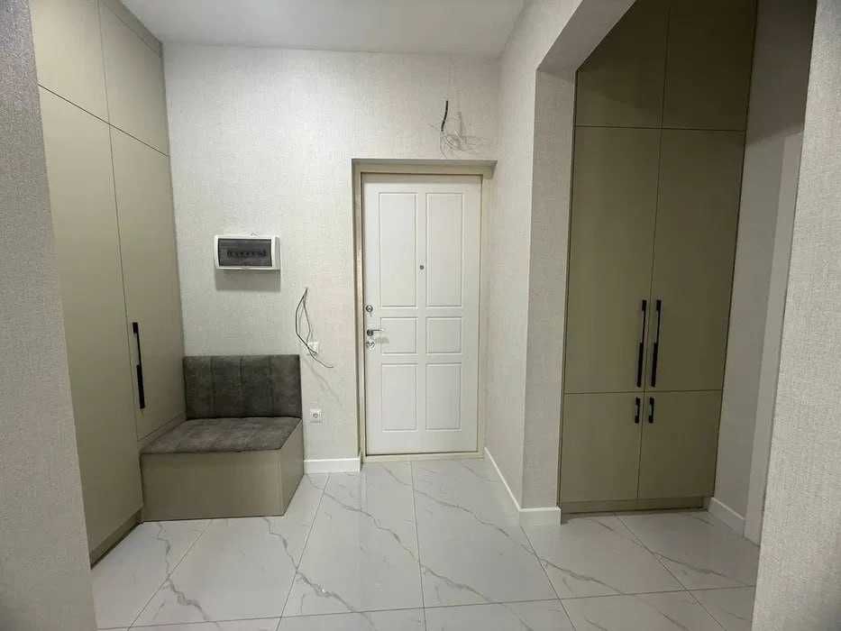 Срочно сдается 2\4\9ком кв ориентр Мегапланет со всеми удобствами 043*