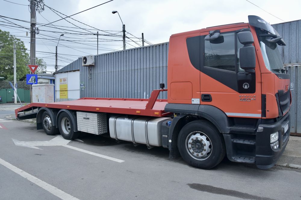 Iveco Stralis autoplatforma utilaje