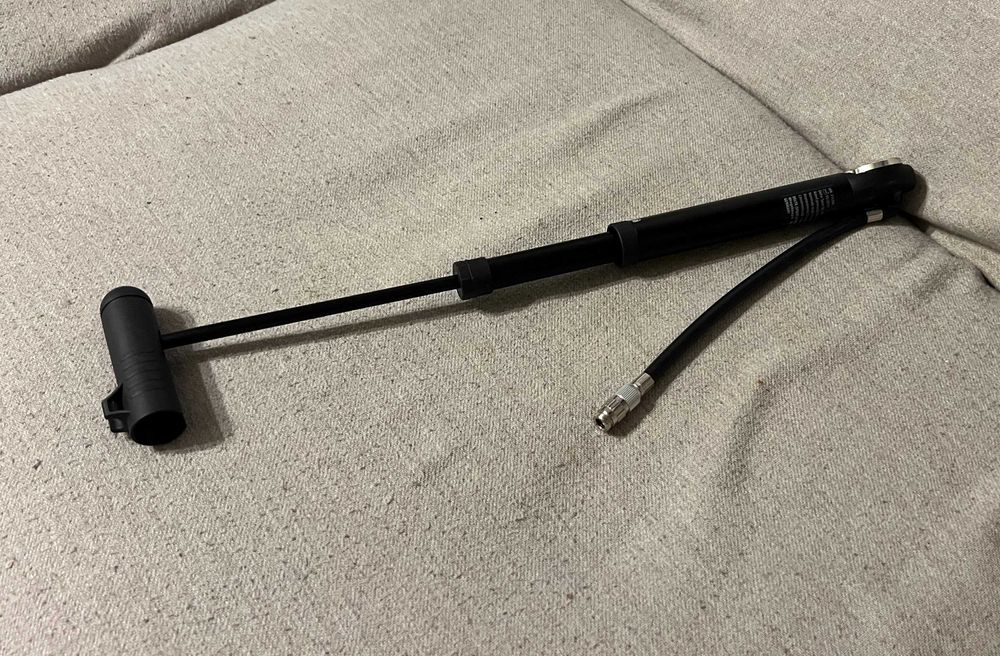 Pompa bicicleta Crivit cu manometru presiune 5 5 bar compacta portabil