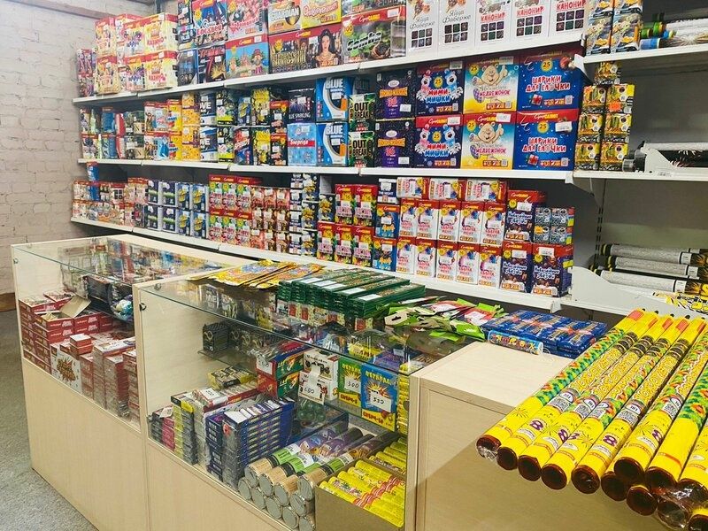 Яркие и красочные салюты на новый год и любое мероприятие