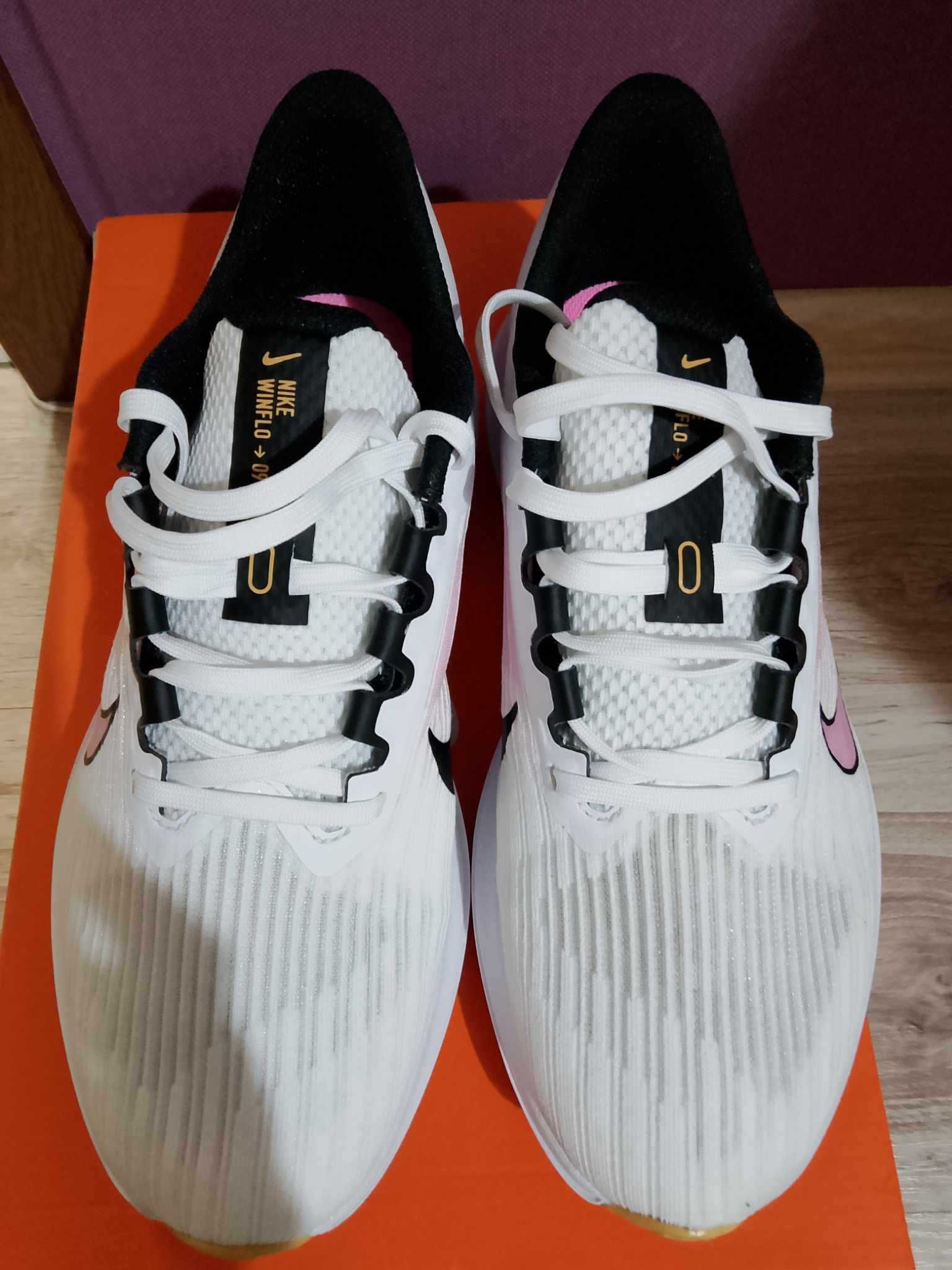 Дамски оригинални маратонки Nike