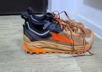 Adidas trekking altra olympus 5 hoka one one the north face columbia