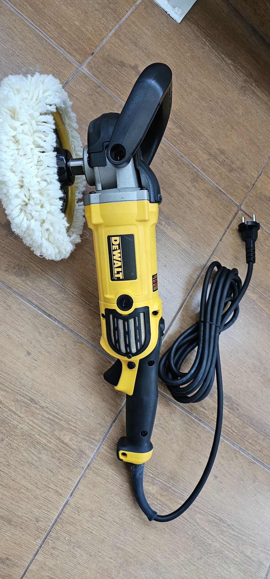 Masina Polish DeWalt model DWP849X