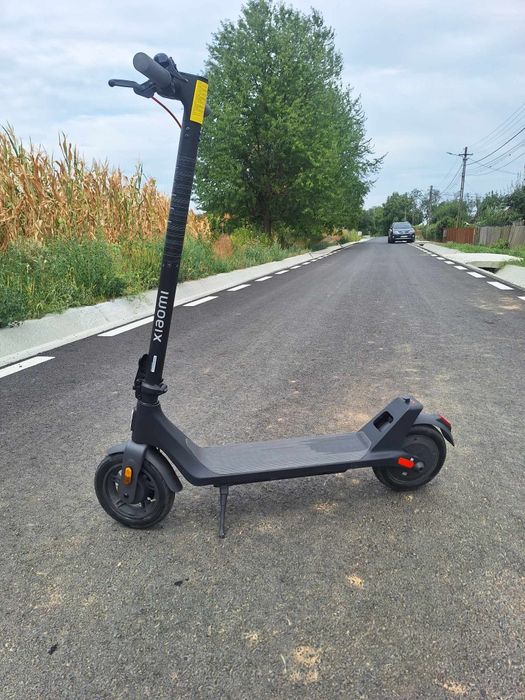 Vând trotineta xiaomi 4 lite 2nd gen