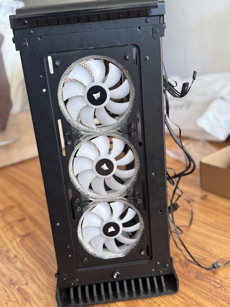 Компютърна кутия Corsair 570x