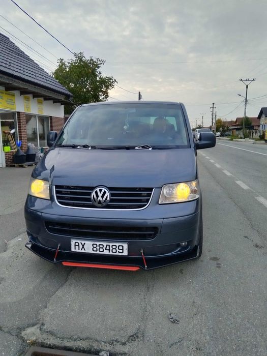 Doar vând vw t5 motor 2.5 TDI