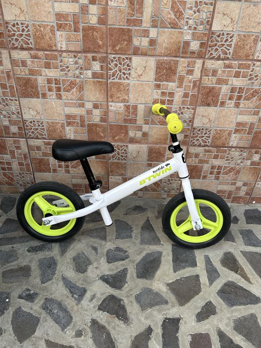 Vand biciclete/trotinete