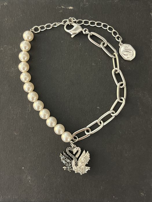 Swarovski swan bracelet