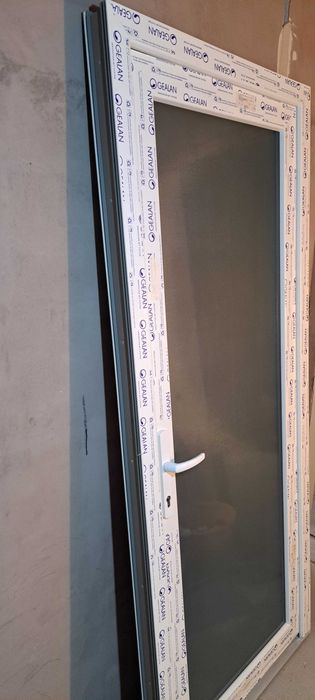 Ușă  termopan Gealan