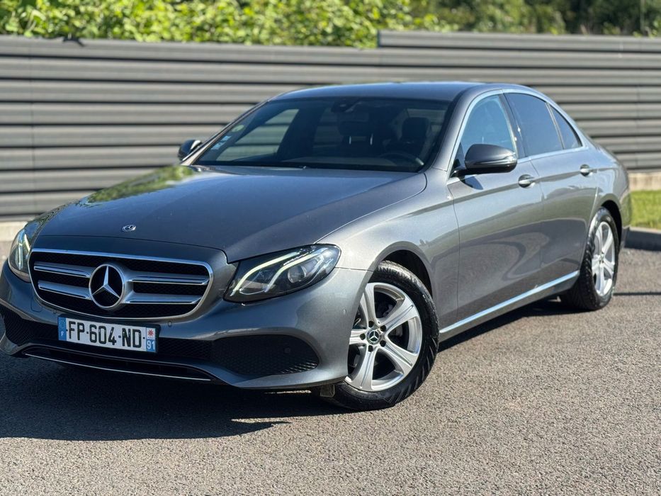 Mercedes-Benz E E220/ 194CP/ 2017/Faruri ILS/Camera Marsalier